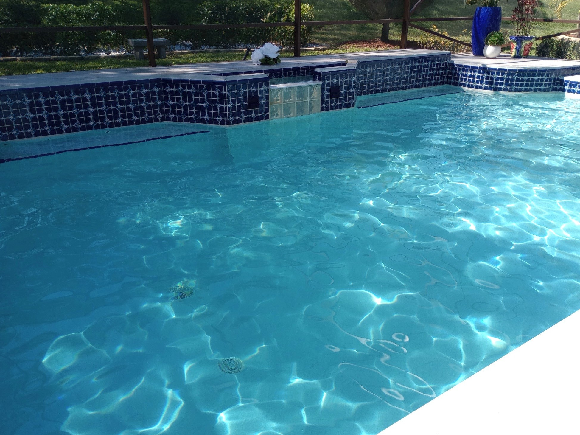 20250331-west-palm-greenacres-pool-cleaning-reliable-pool-cleaning-4x3