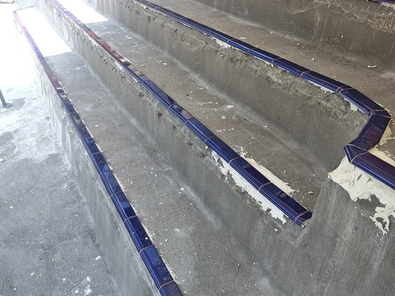 fort lauderdale pool tile replacement pool steps